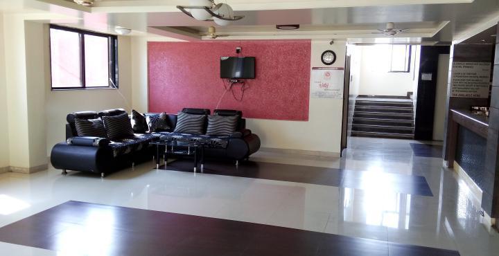 Hotel Parth Executive Lātūr Εξωτερικό φωτογραφία